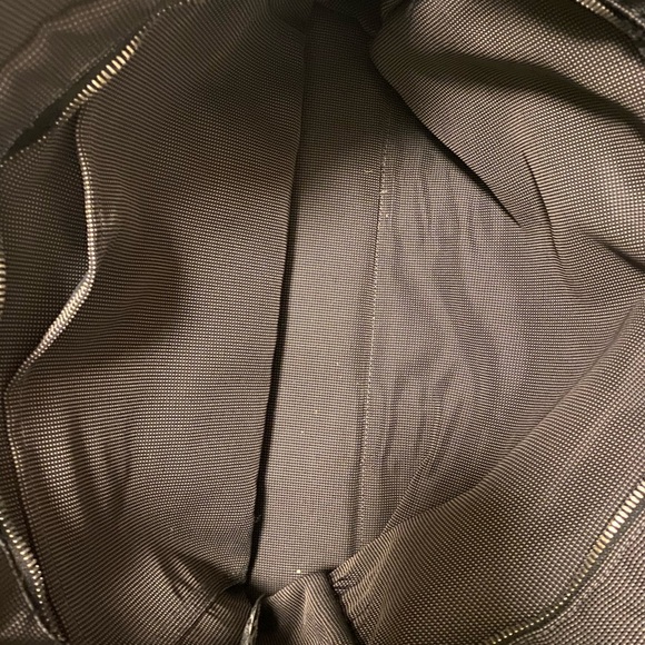 Hermes Herline stylish Black and Grey Tote Bag. - Picture 5 of 7